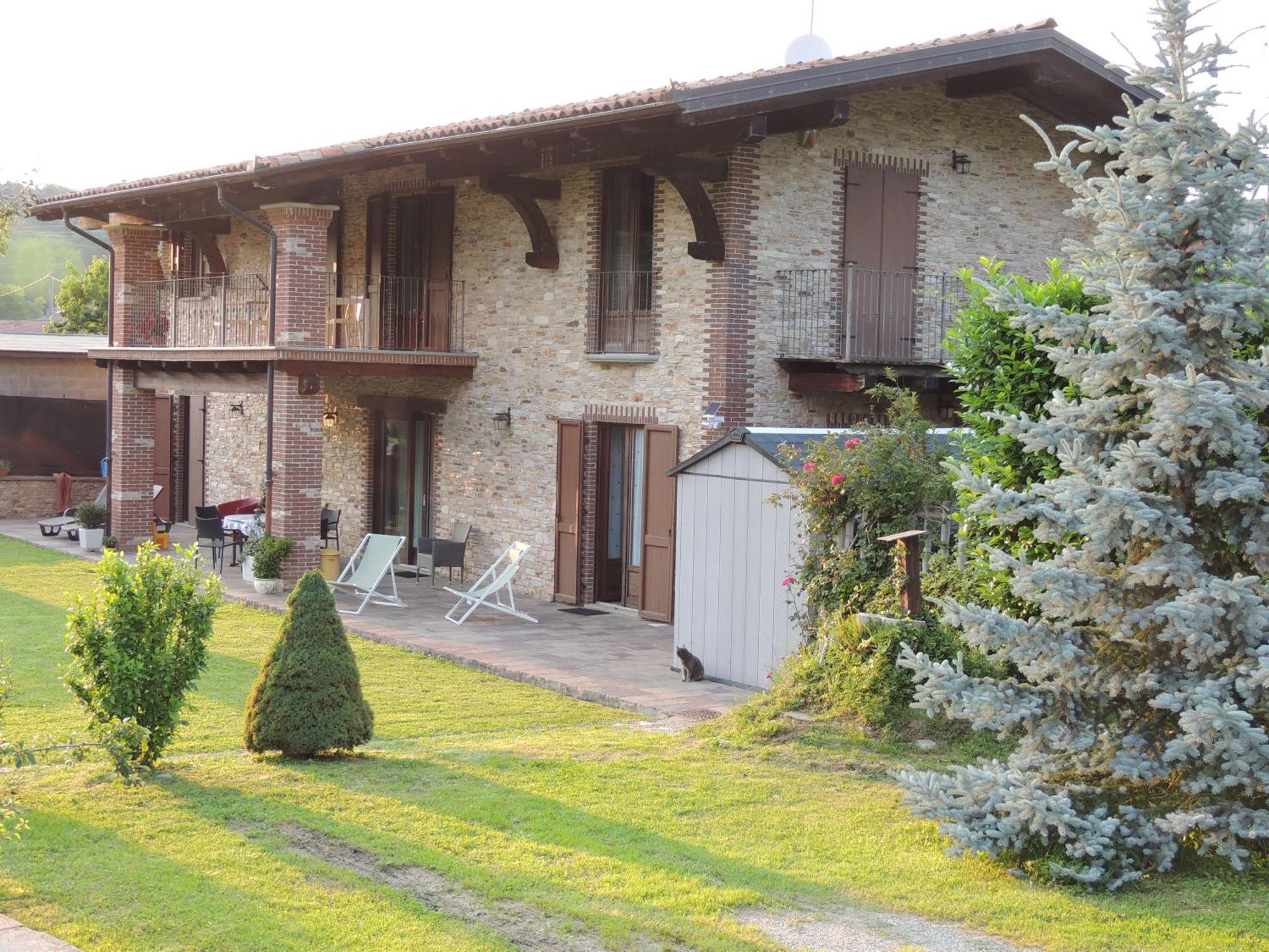 B&B Casa Bella Comba Vignolo Экстерьер фото